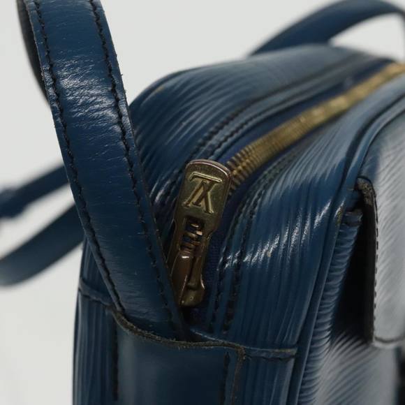 LOUIS VUITTON Epi June Feuille Shoulder Bag Blue M52155 LV Auth 100474 - Picture 9 of 16